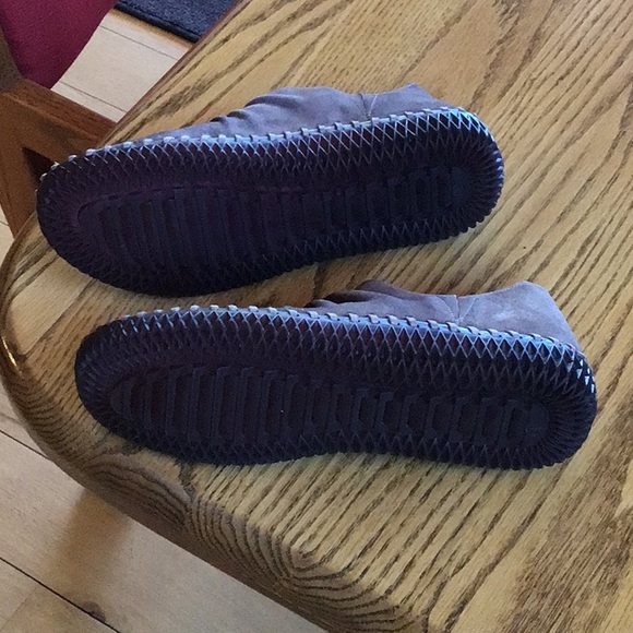 Hearthlight Antelope Shoes. Size 9 or 39. Blush color. Worn only once. Sundance - Picture 3 of 3